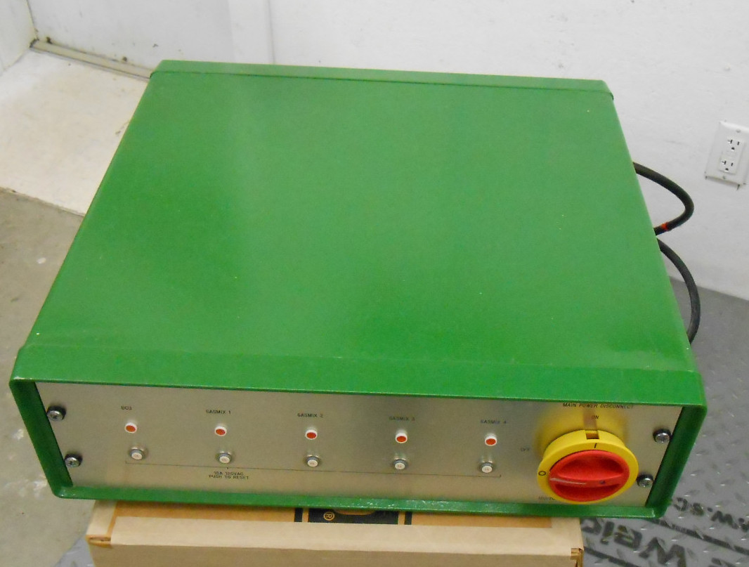 B. BRAUN GASMIX CONTROL UNIT FOR CUSTOM SQUIBB GASMIX SYSTEM