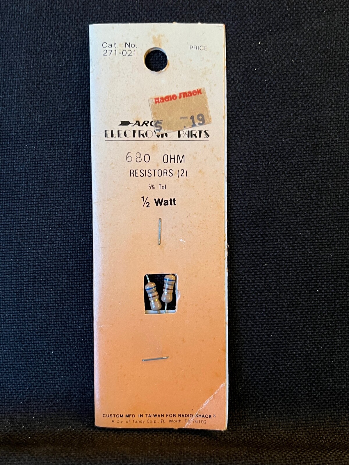 Vintage Archer 271-021 Resistors (2) 680 ohm 5% NOS