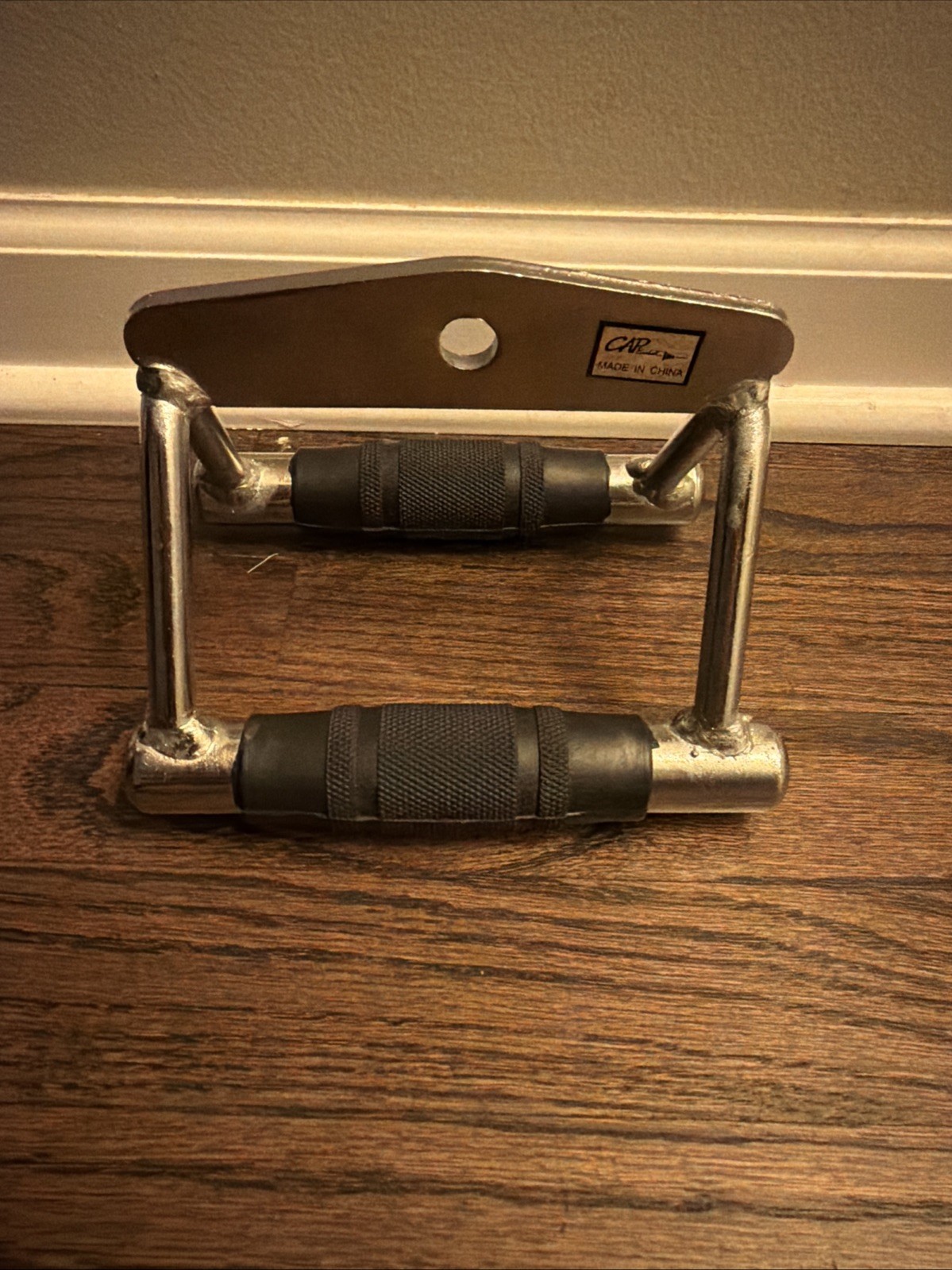 Cable Machine Attachment D Double Handle Attachment  Row Good Condition