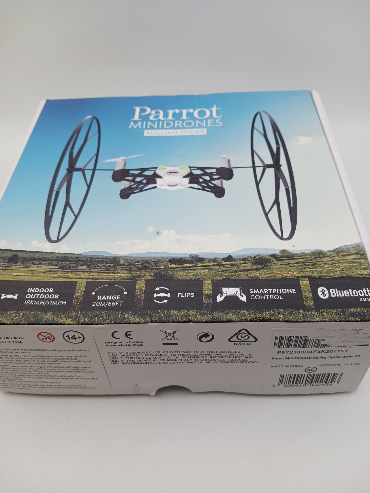 Parrot Minidrones Rolling Spider Bluetooth Quadcopter Drone White New Open Box