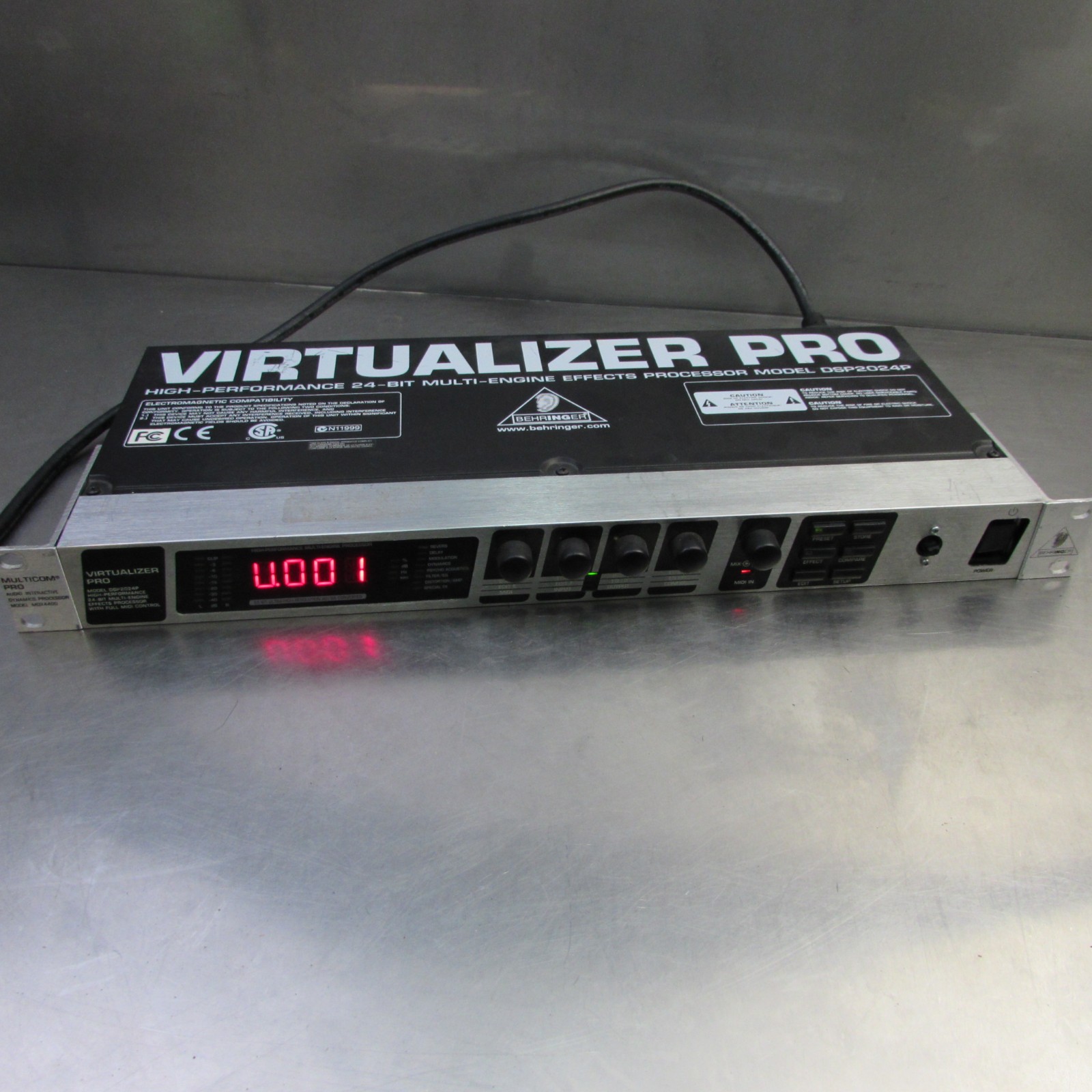 Behringer Virtualizer Pro Multi-Engine Effects Processor DSP2024P - for Parts