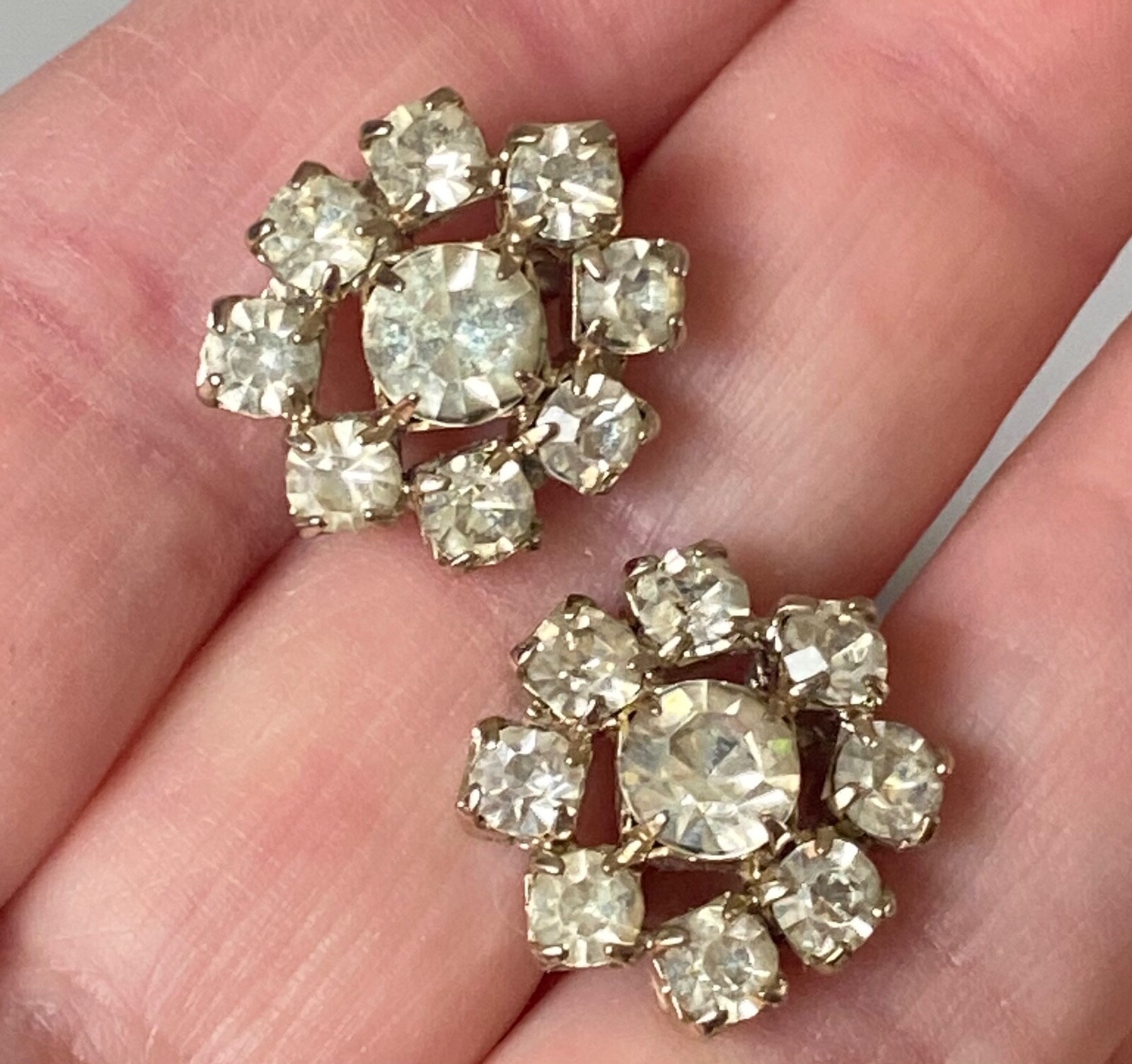 Antique Clear Prong Set Rhinestone Round Screw Back Earrings