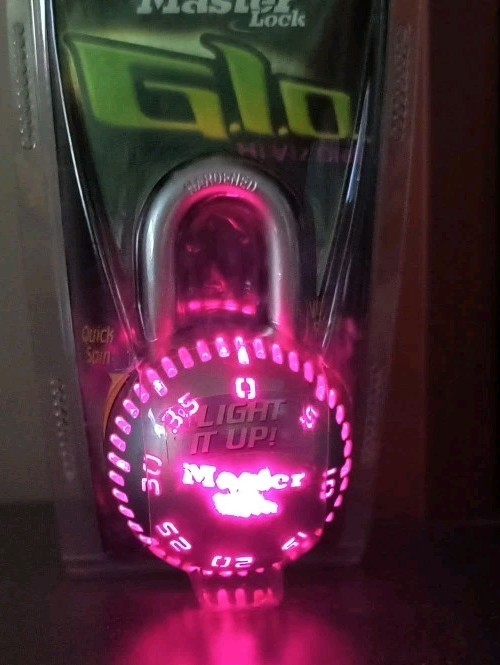Master Lock G.l.o Hi-Viz Dial Combination Padlock 2077D Light Up Dial Purple
