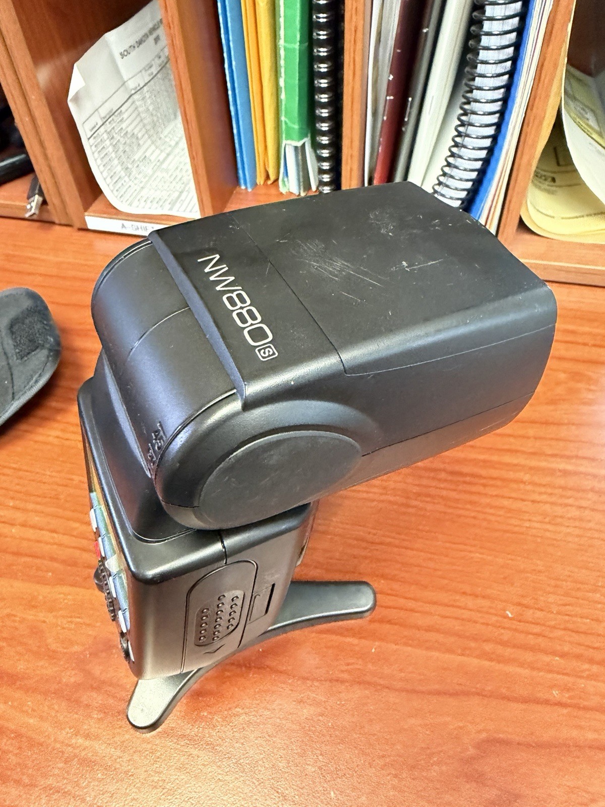 NEEWERNW880 Shoes Mount Flash for Sony N1 Remote Trigger