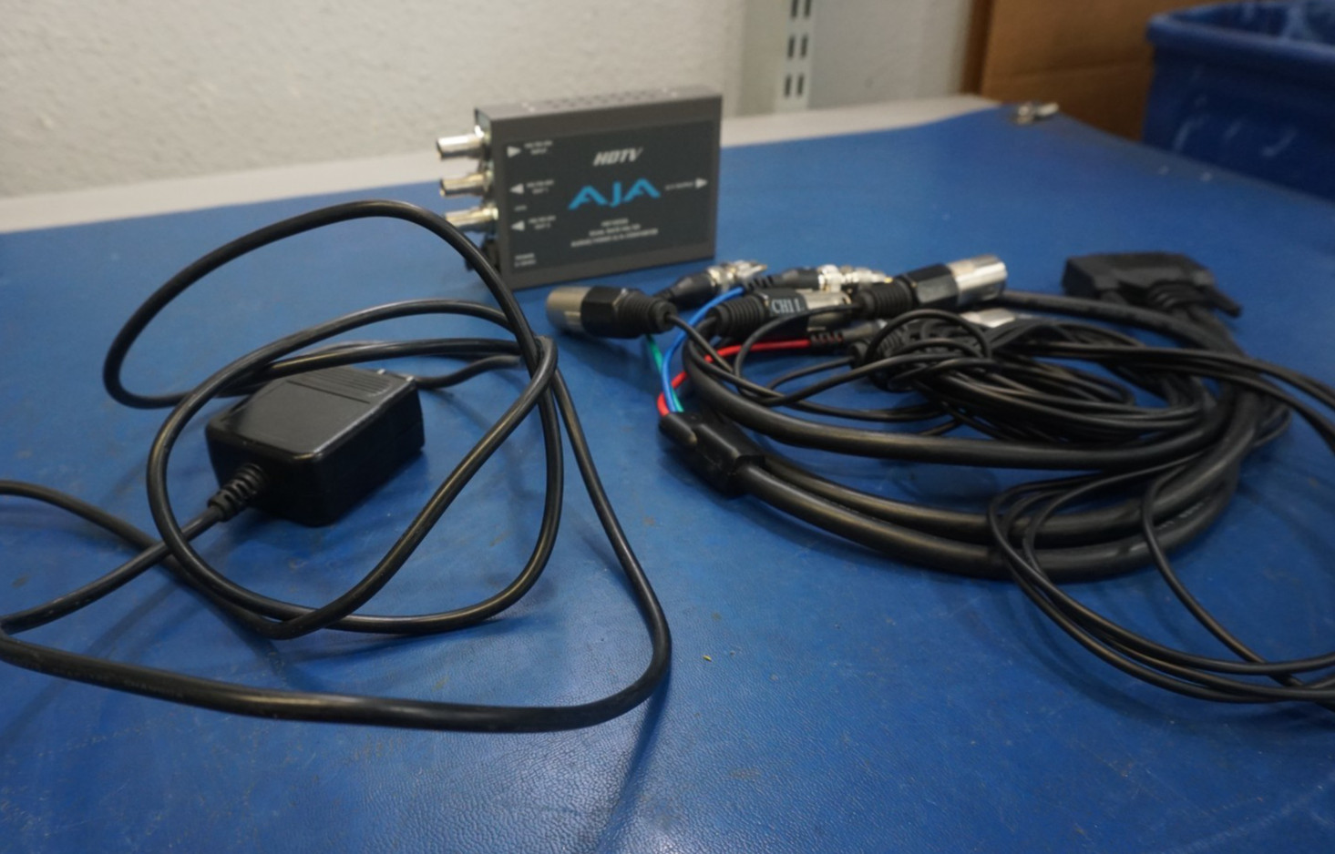 AJA HDTV HD10CEA Dual Rate Embedder/Disembedder with Breakout Cable & Adapter