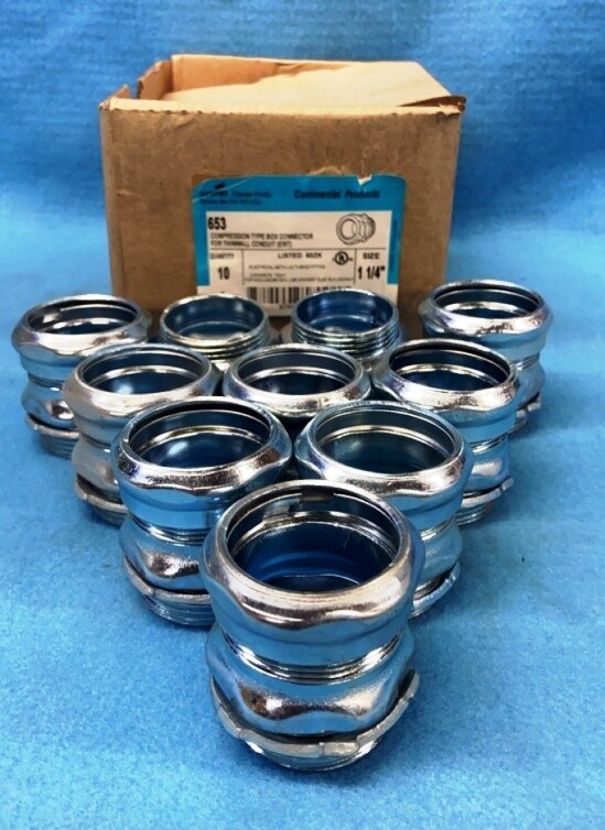 COOPER COMPRESSION TYPE BOX CONNECTOR FOR THINWALL CONDUIT 1-1/4" (BOX OF 10)