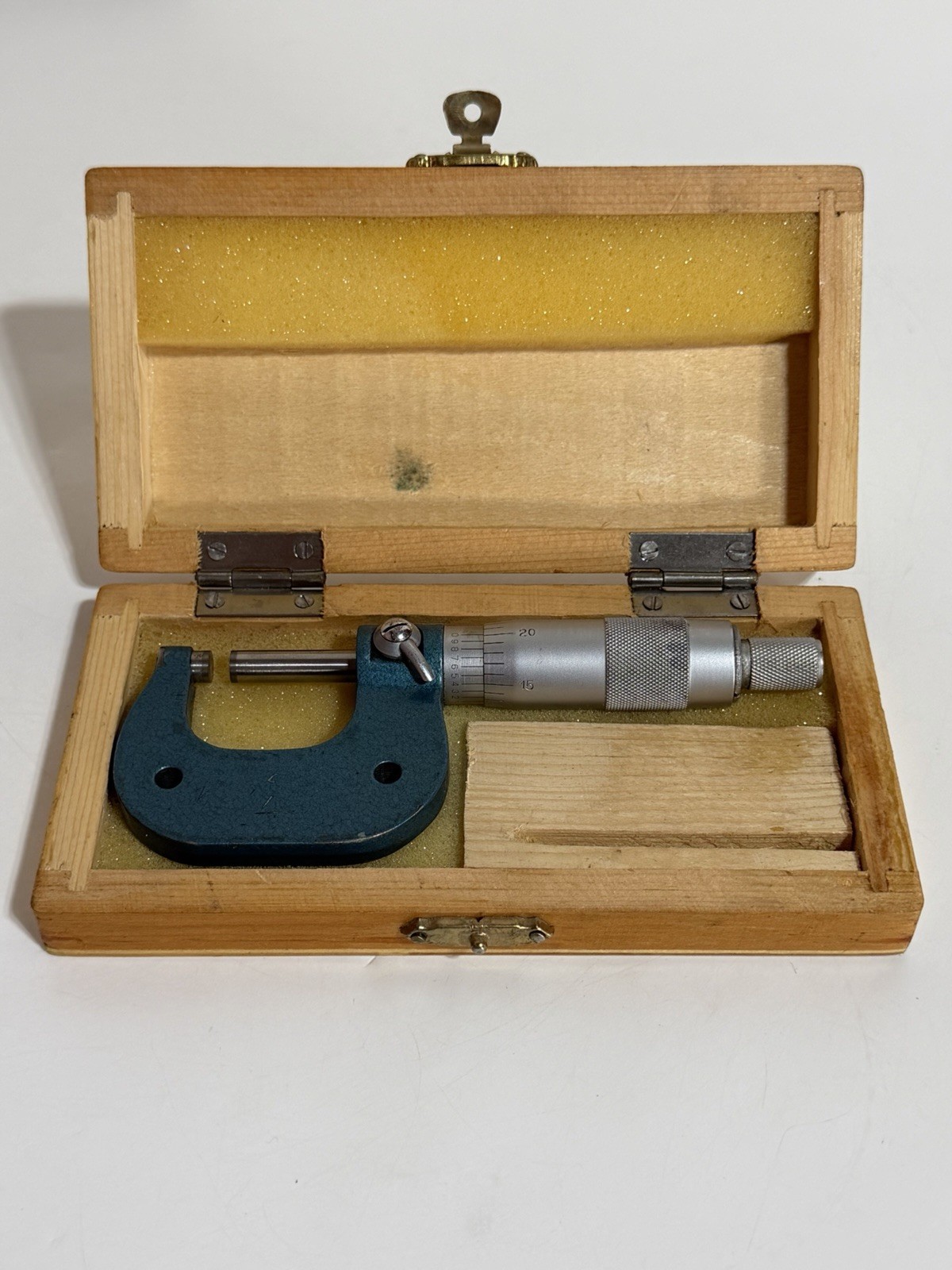 Vintage Micrometer 0-1 Excellent Condition In Original Box
