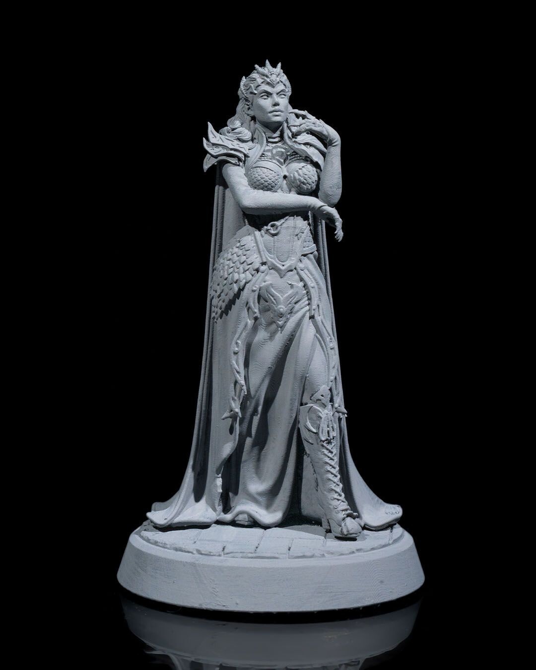 Queen Woman Female Human Aristocrat Sorceress DnD TTRPG Miniature 32 mm Resin