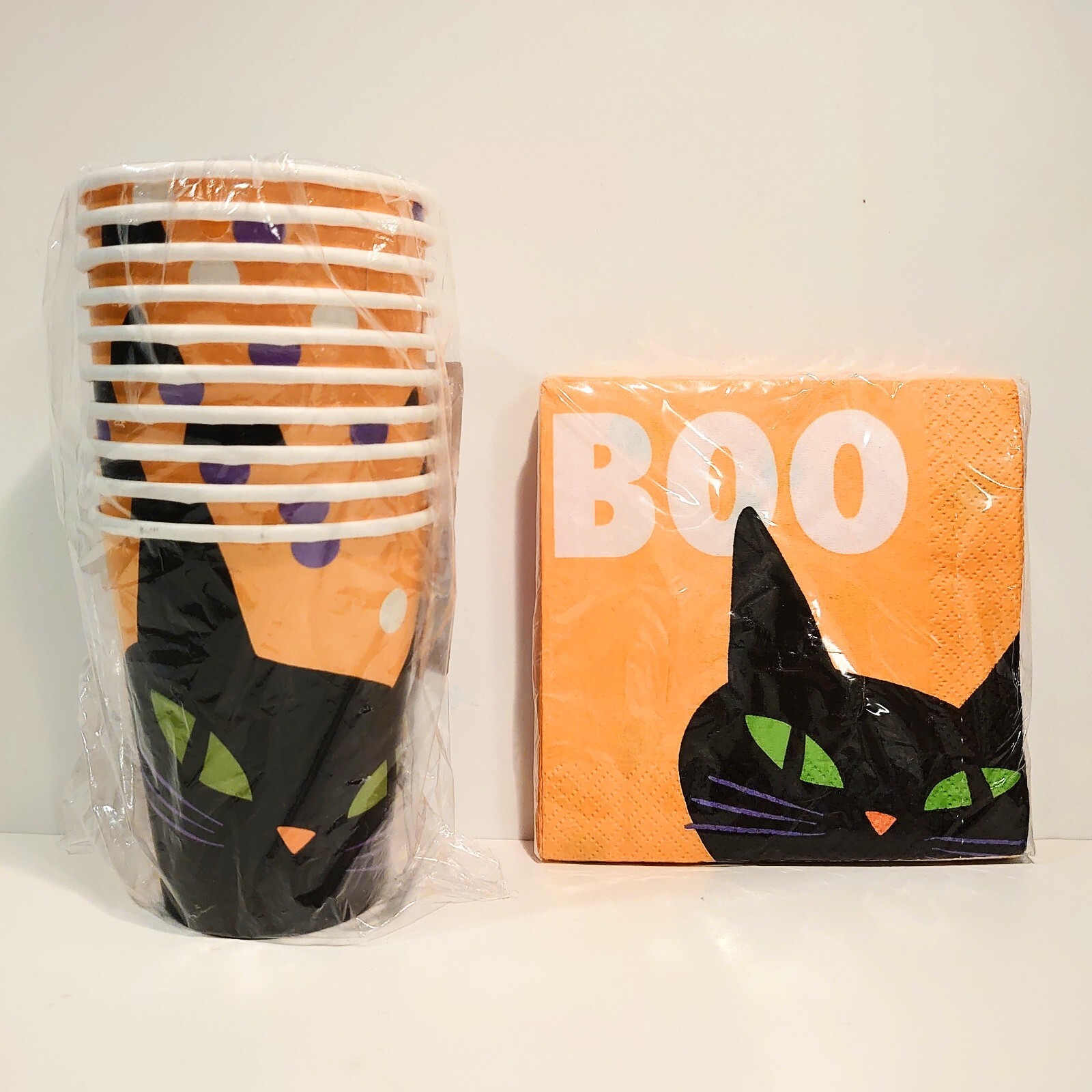 Hallmark Party Express Halloween 10 x 9oz Cups & 20 Napkins