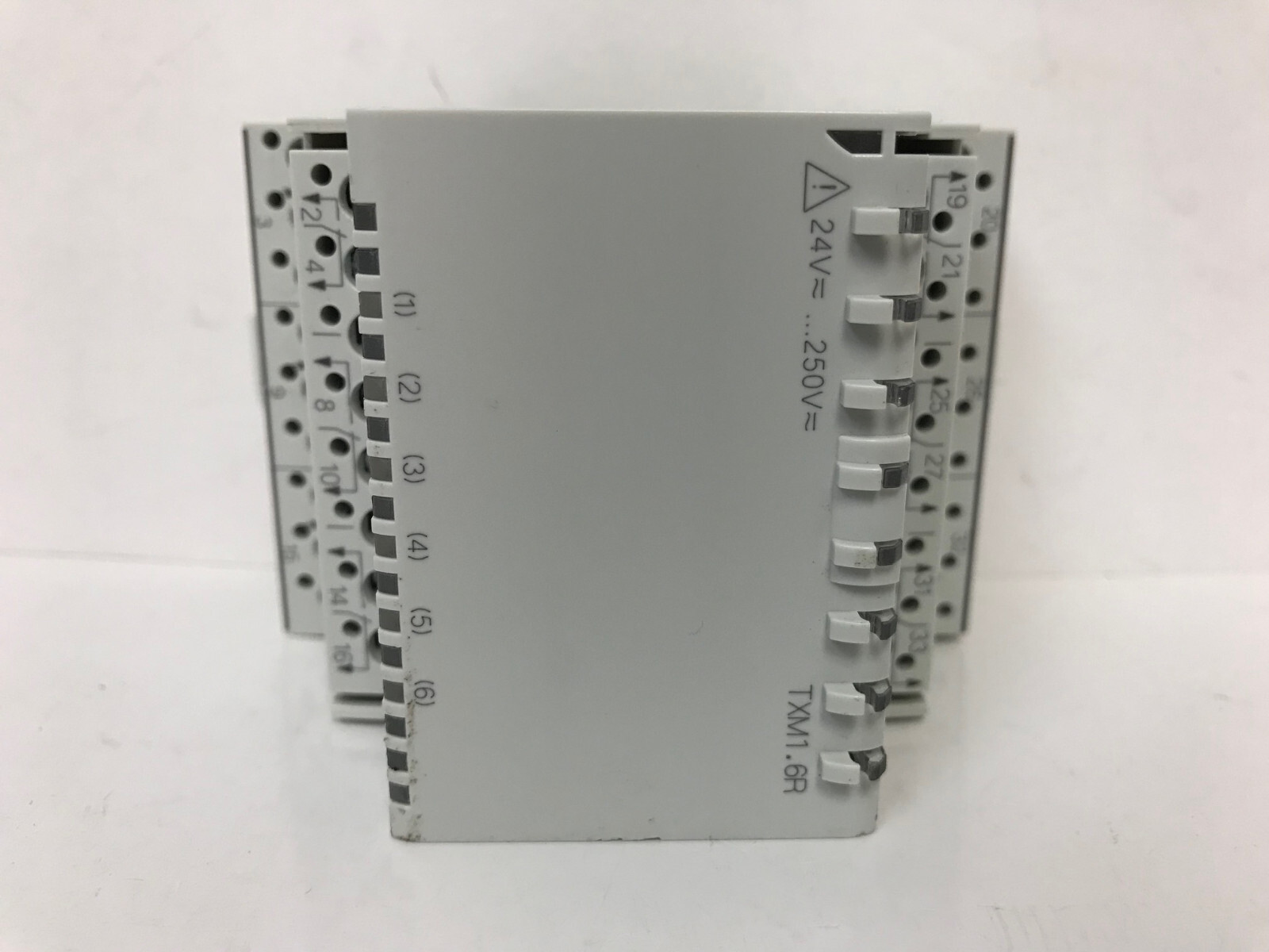 SIEMENS TXM1.6R RELAY OUTPUT MODULE
