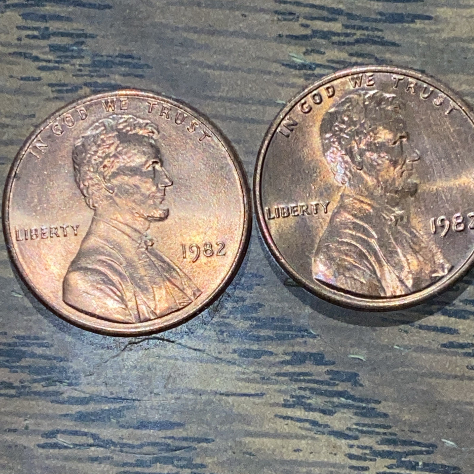 2- 1982-p Unc Large + Small Date Lincoln Pennies.