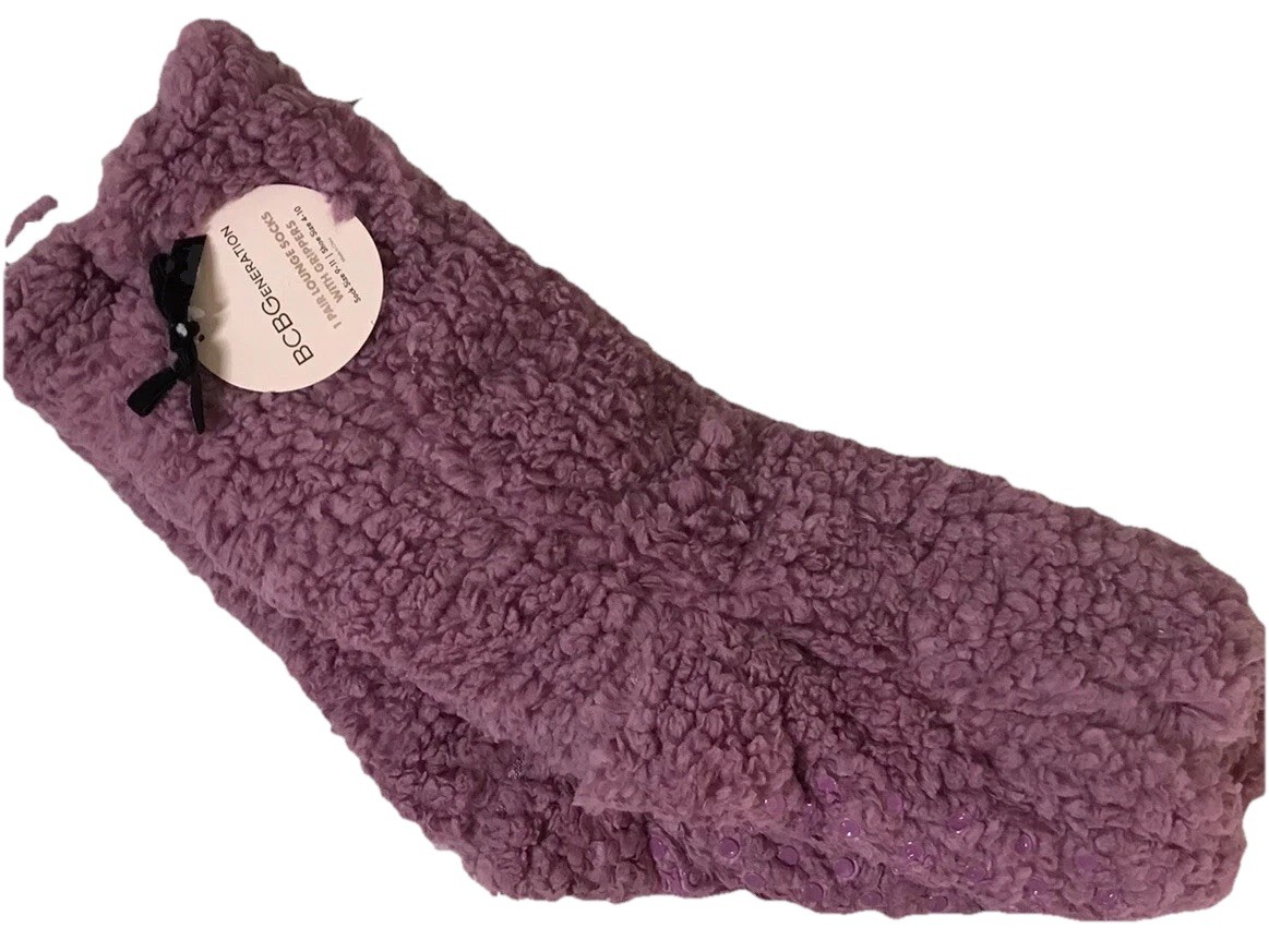 Women BCBGeneration Lounge/Slippers Sherpa Socks W Grippers PURPLE Size 4-10 New