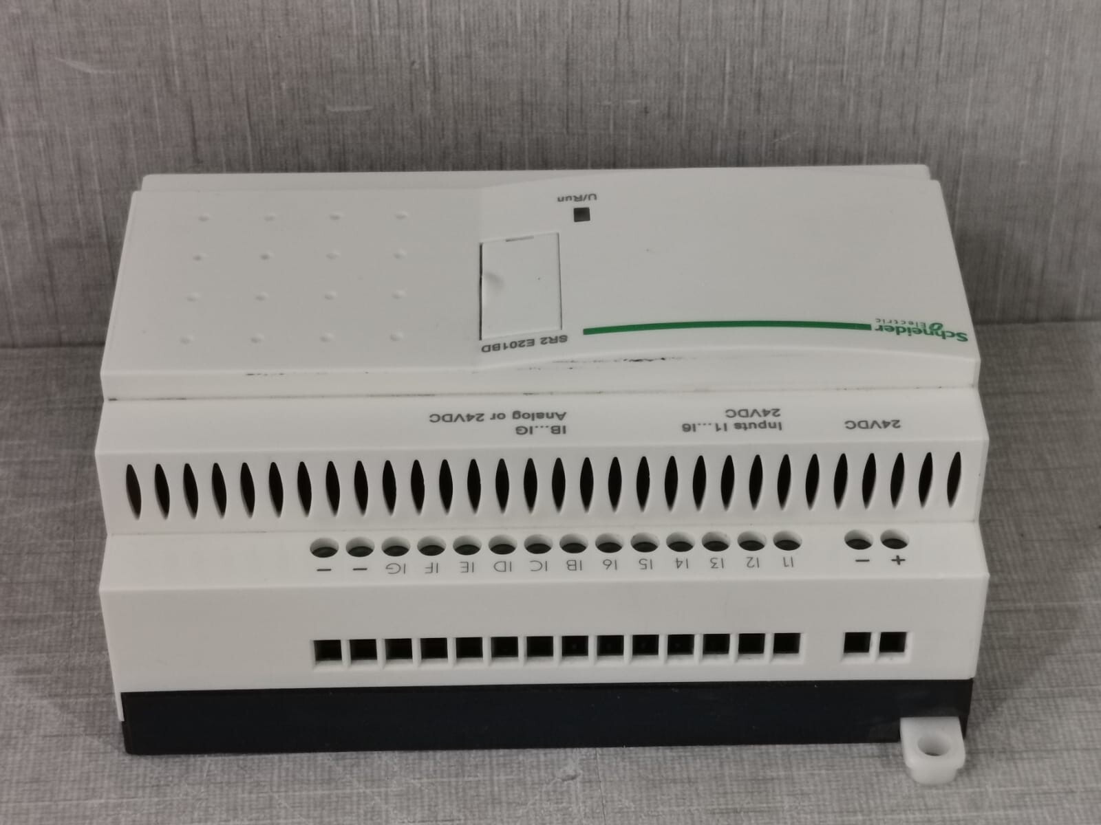 SCHNEIDER ELECTRIC ZELIO SR2 E201BD COMPACT SMART RELAY