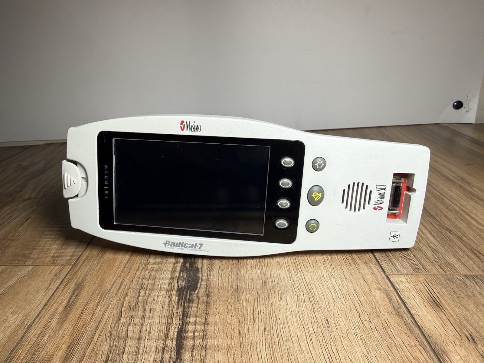 Masimo Radical 7 Rainbow Handheld Touchscreen Pulse Oximeter Unit Only UNTESTED