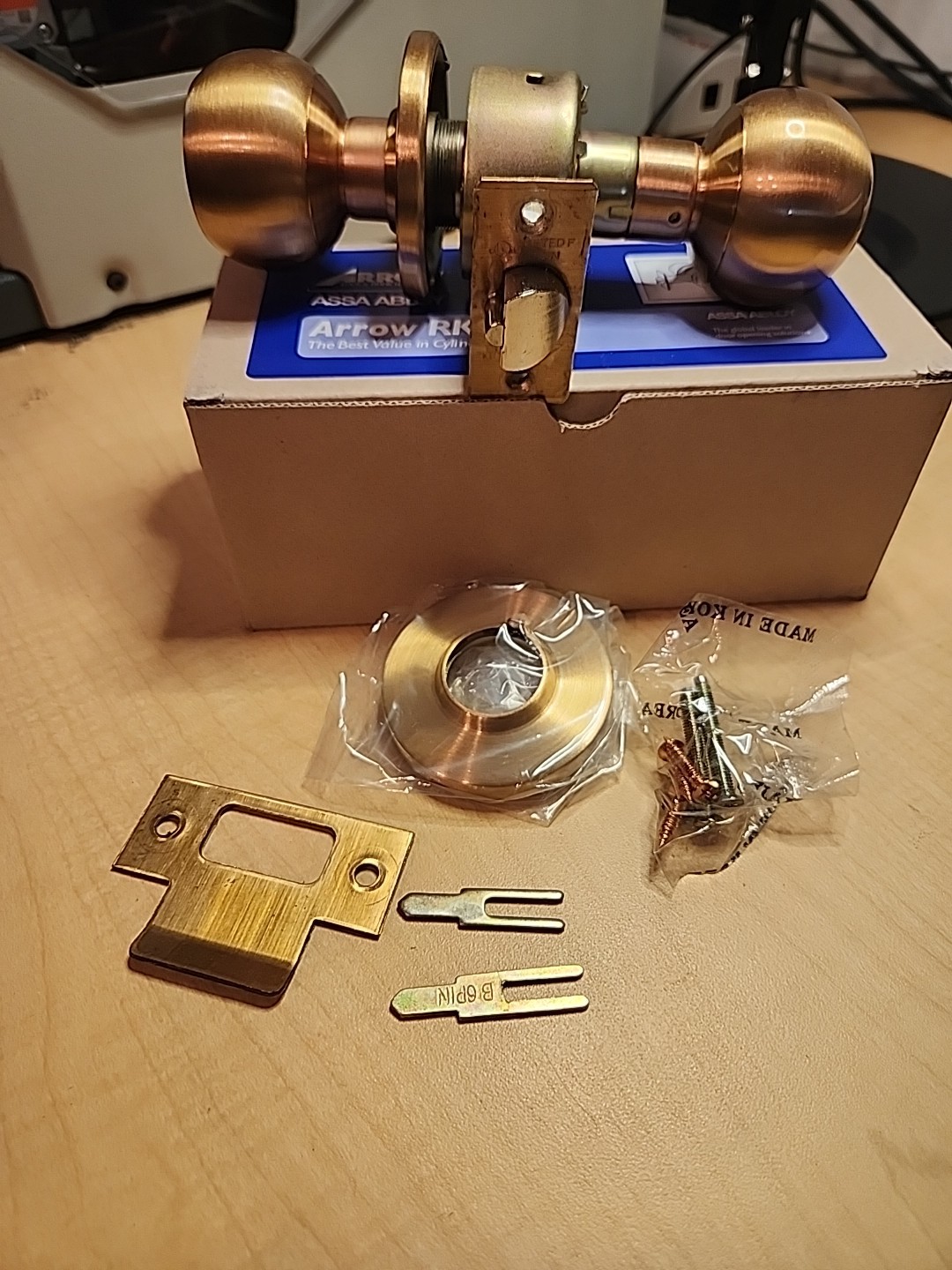 Arrow Storeroom Knob Lock For Sfic 2-3/8" Back Set locksmith