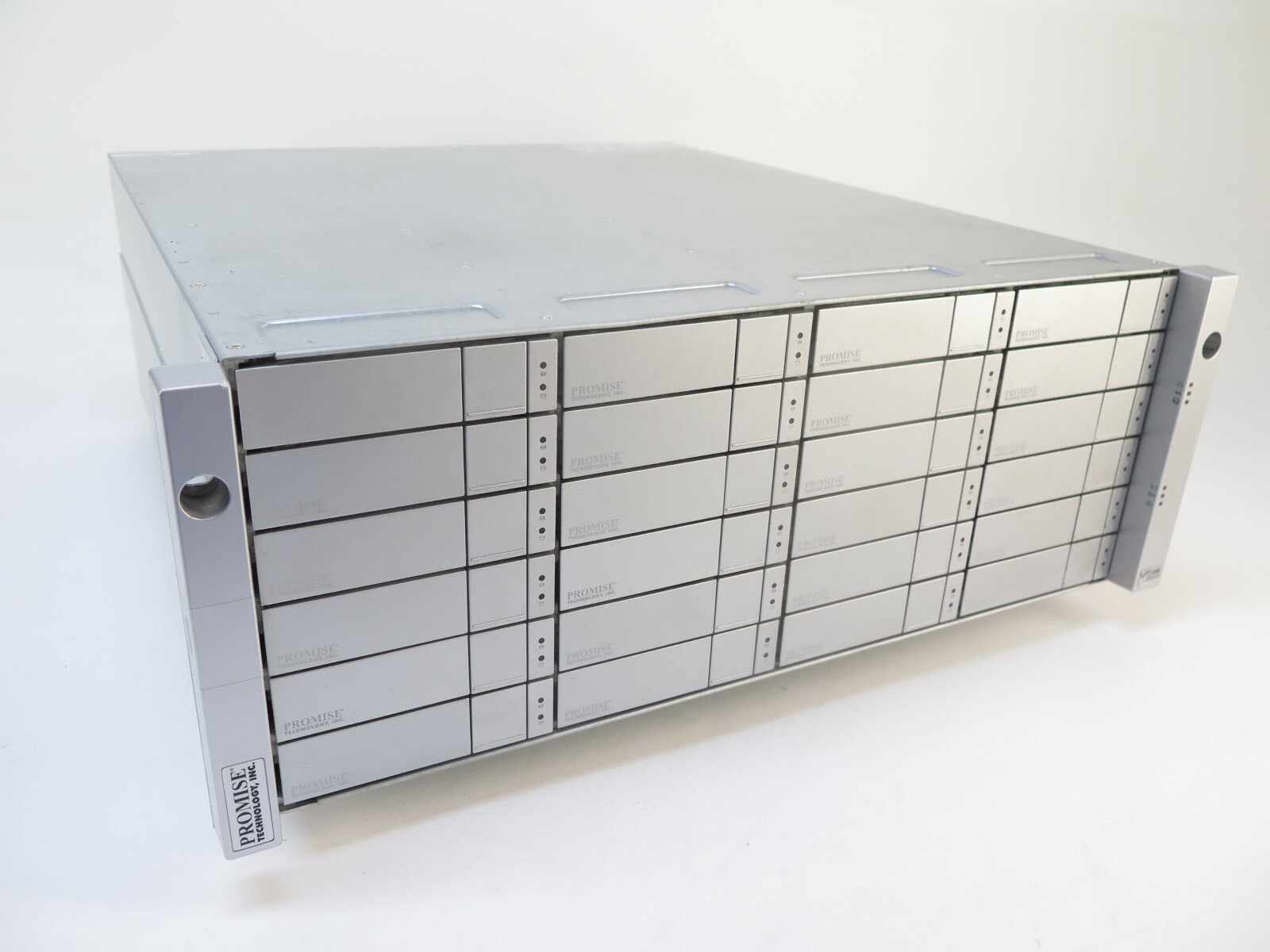 Promise VTrak J830S JBOD Array 24x Drive Bays, 2x Controller 2x PSU, Form: 4U