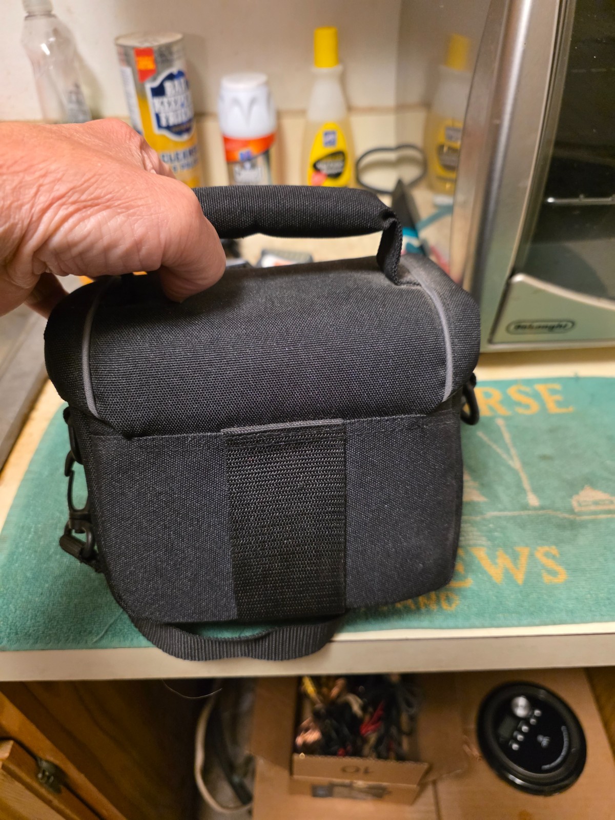 Case Logic Compact Camera Case Padded Nylon Black Accessory Compartments