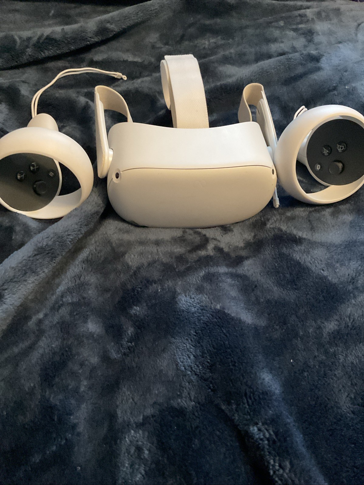 Meta Quest 2 Virtual Reality Headset All-in-One