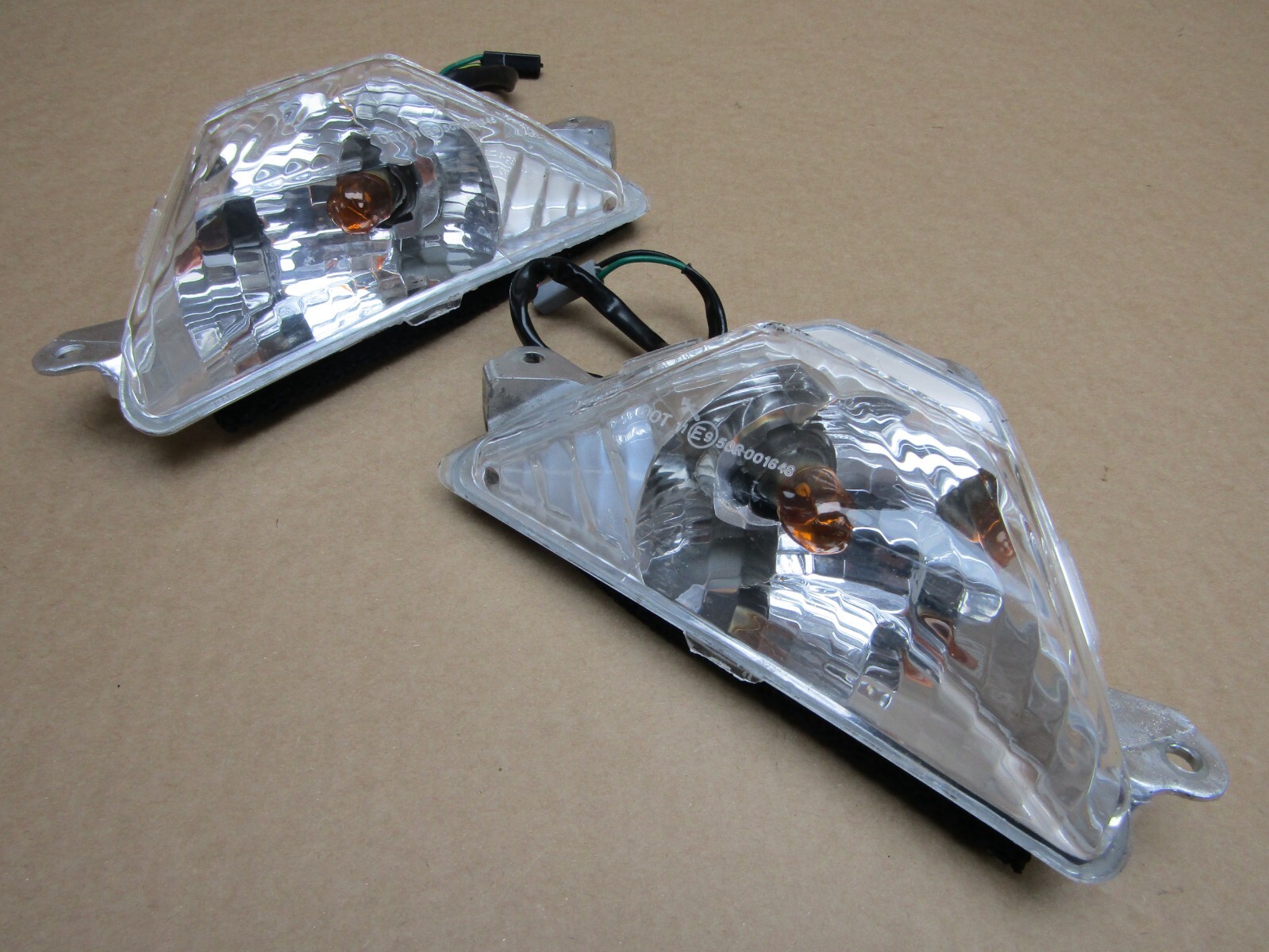Kawasaki 650 Ninja 2018 2,768 miles front indicators pair (14556)