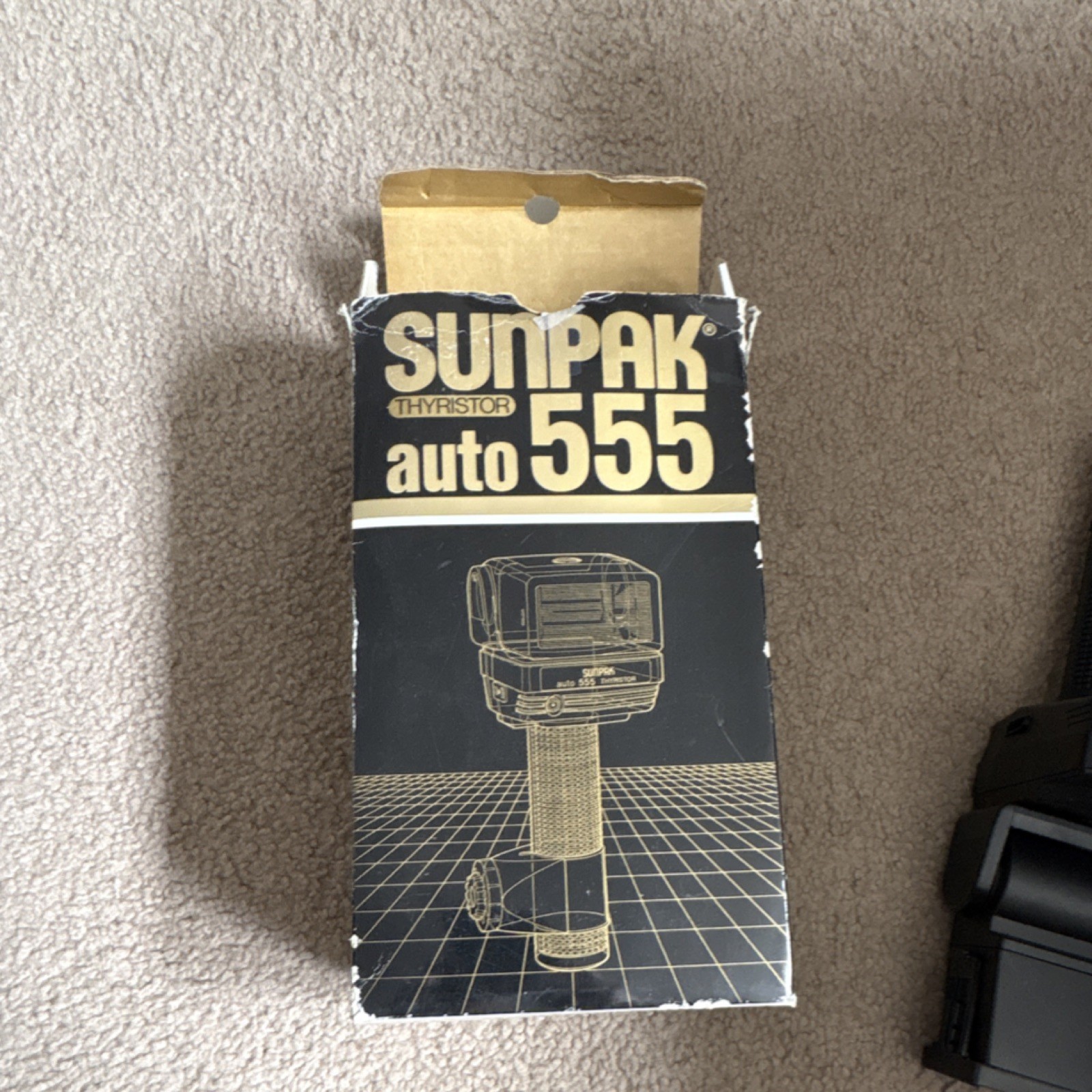 Sunpak Auto 555 Flash Gun Tilt Hot Shoe Mount for Film Digital DSLR Cameras