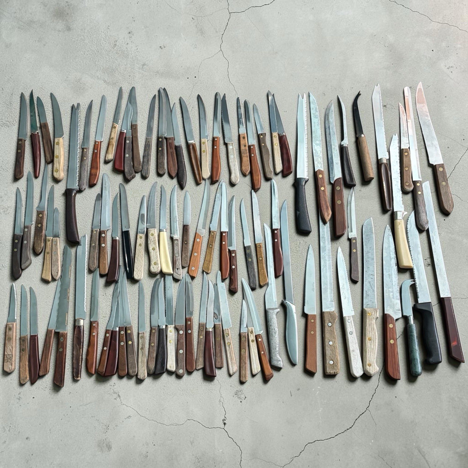 Vintage Lot Of 90 Kitchen Knives Various Sizes Wood Handle Japan USA