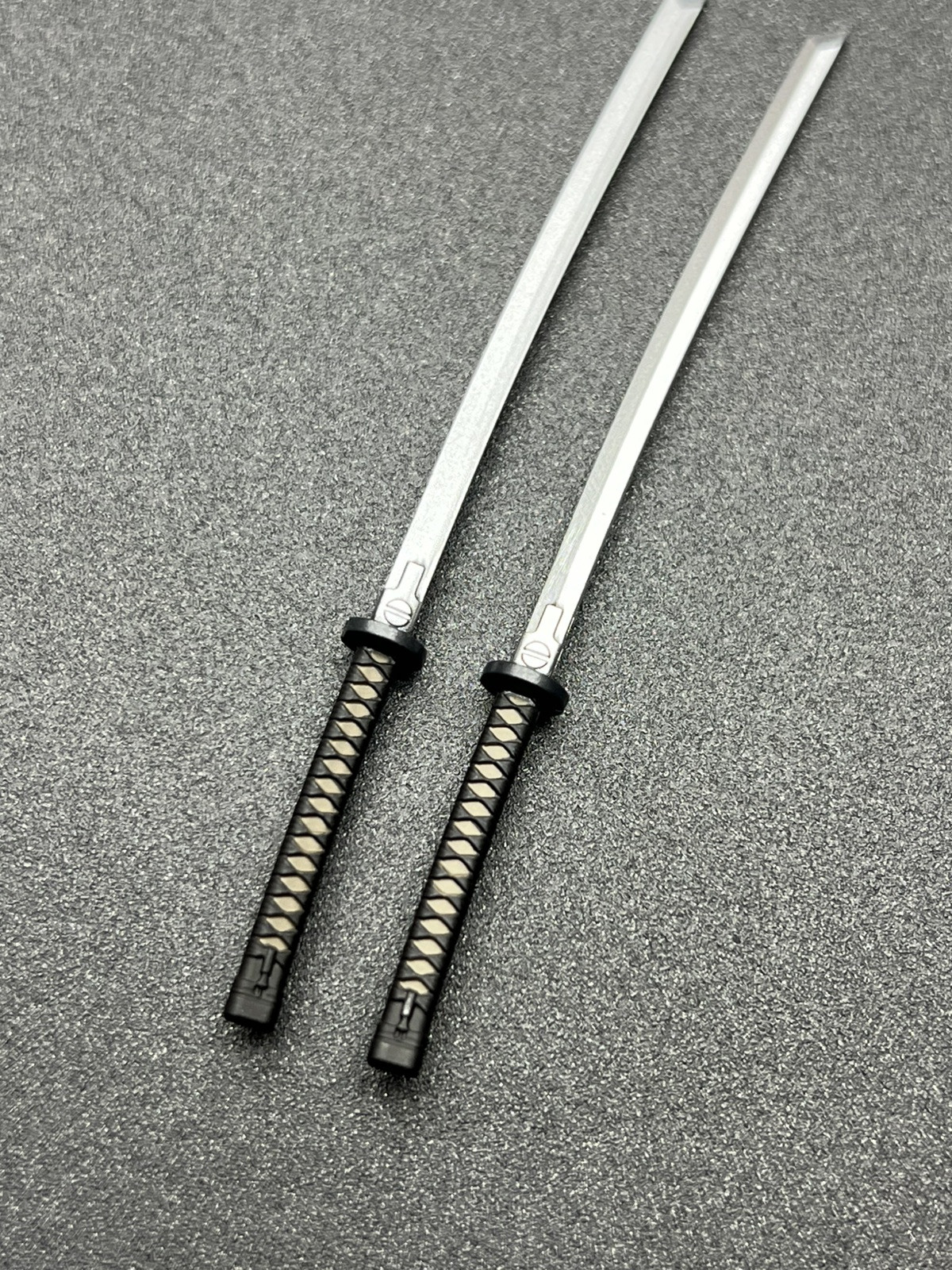 SH Figuarts Deadpool & Wolverine Marvel MCU Fodder Swords