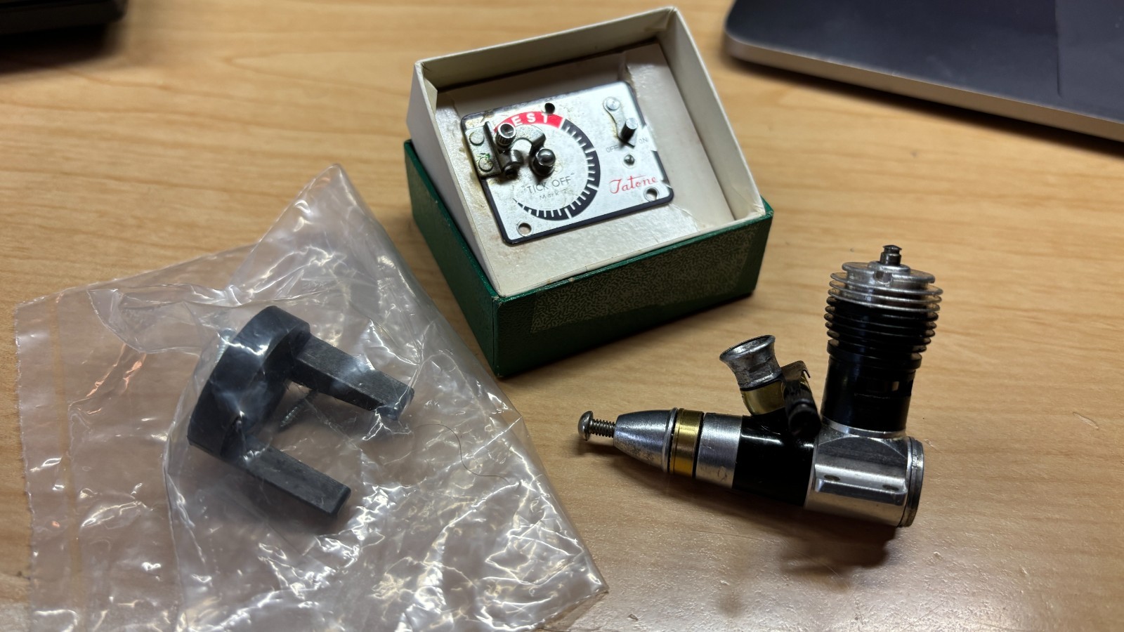 Cox Tee Dee .049, Engine Mount, Timer Free Flight Bundle
