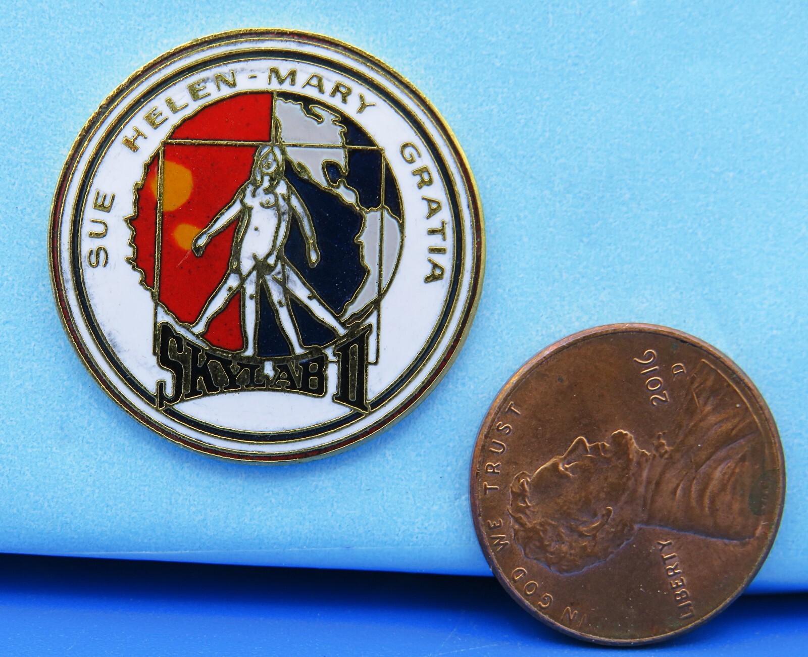 NASA PIN vtg Skylab 2 WIVES Sue Helen Mary Gratia VITRUVIAN Woman