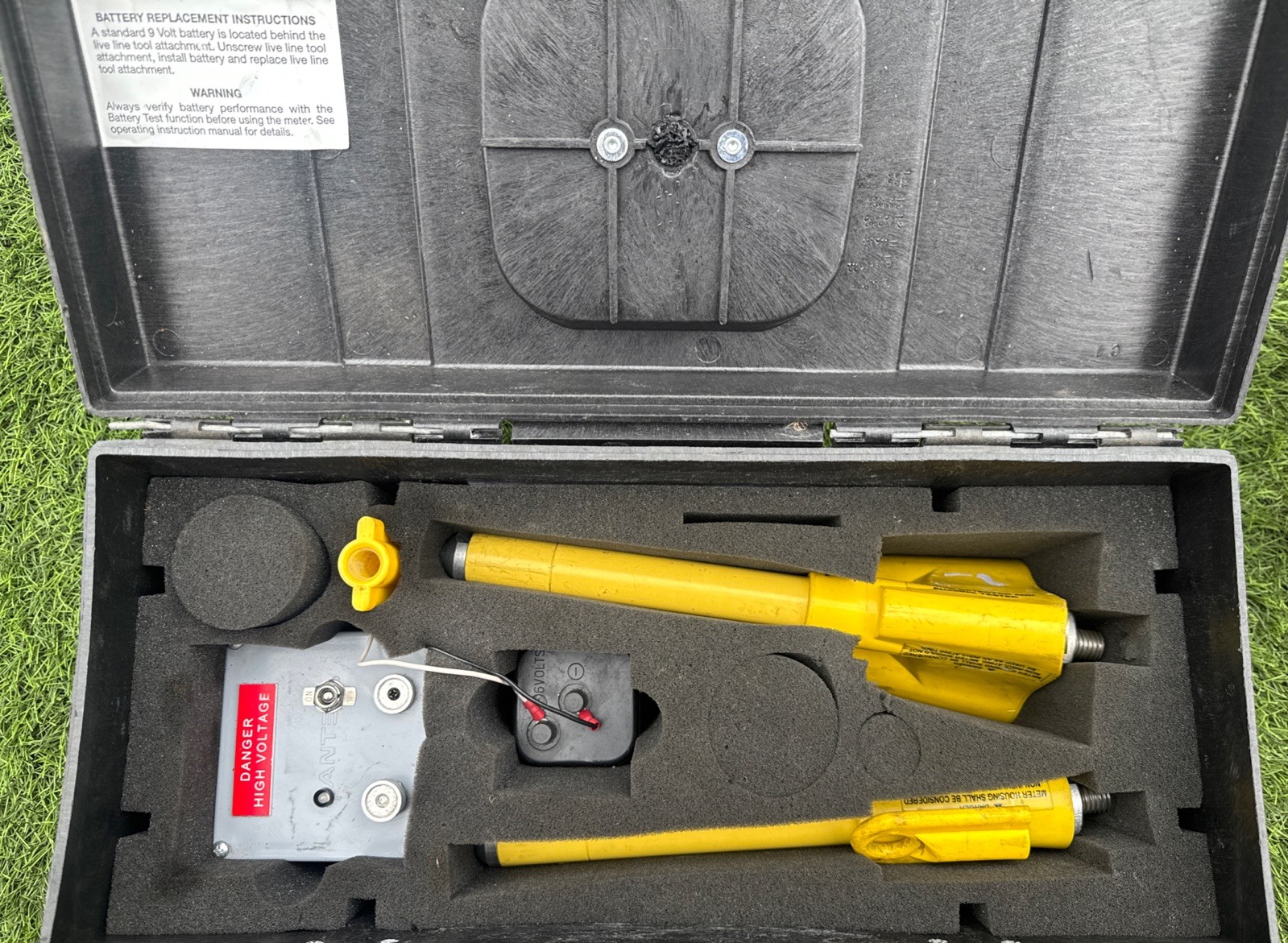 Bierer 81280 Analog Phasing Voltmeter & Voltage Detector 300 Volt 25kV USA 287V