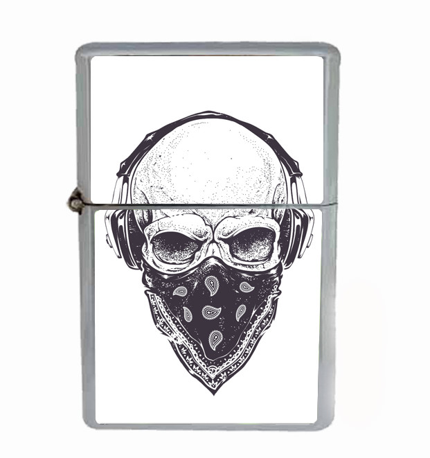 Street Skull Bandana Rs1 Flip Top Oil Lighter Wind Resistant