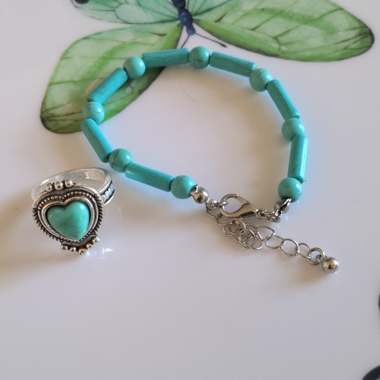 Turquoise Beaded Adjustable Bracelet Lobster Clasp Round Stone Nature Theme