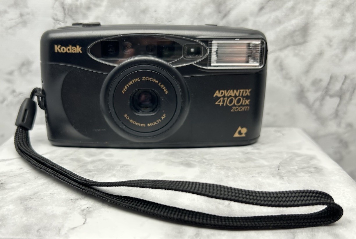 Kodak Advantix 4100 IX Zoom APS Point & Shoot Film Camera Untested