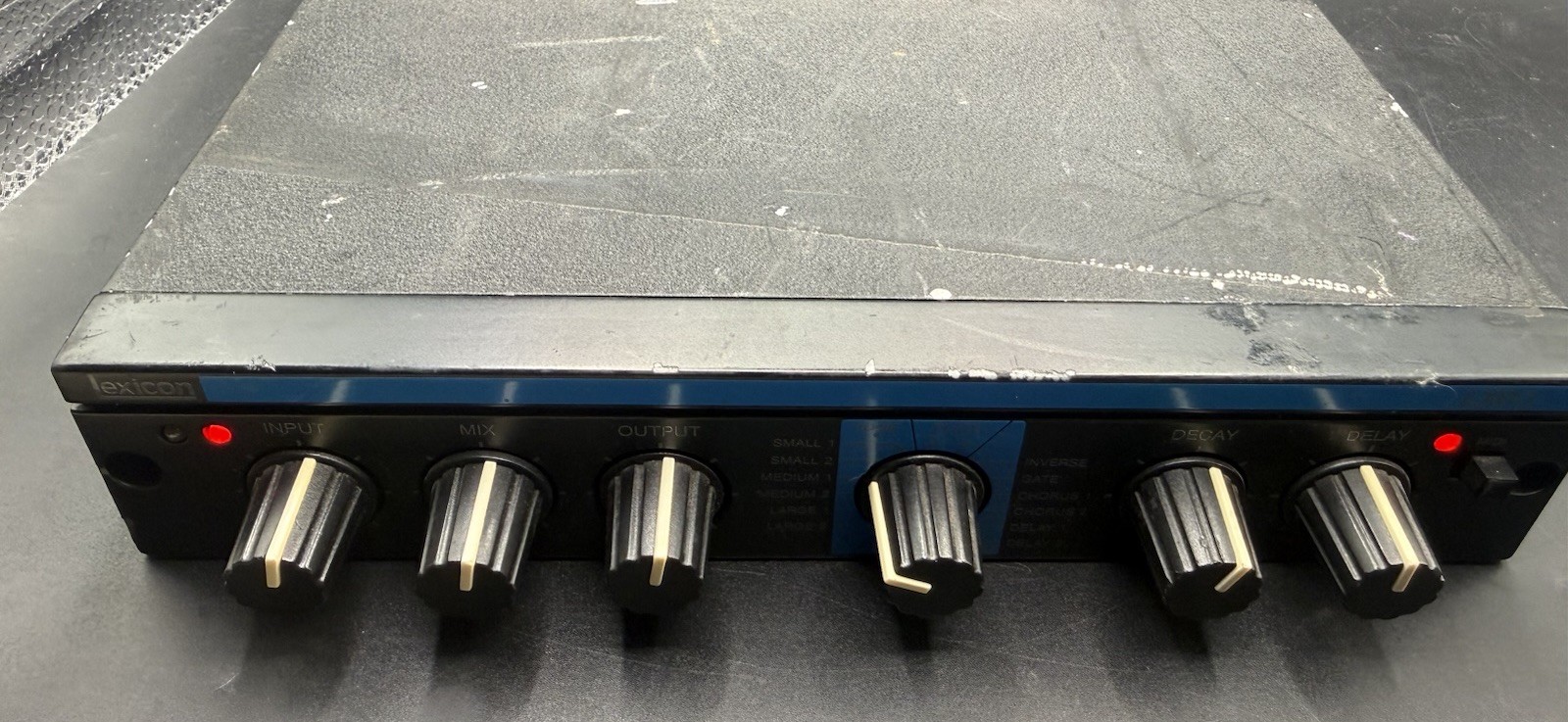 Lexicon LXP-1 Stereo Programmable Multi-Effects Processor No Adapter