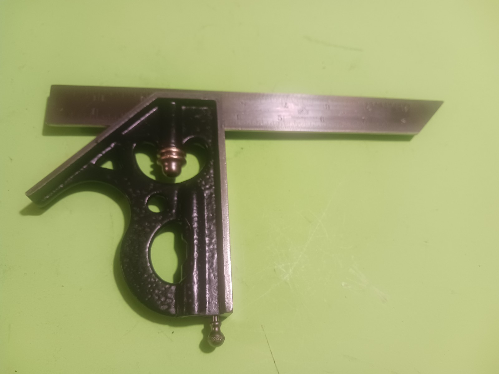 ANTIQUE ATHOL MACH CO.  COMBINATION SQUARE 3PCS HEAD,STARRETT 9" RULE & SCRIBE
