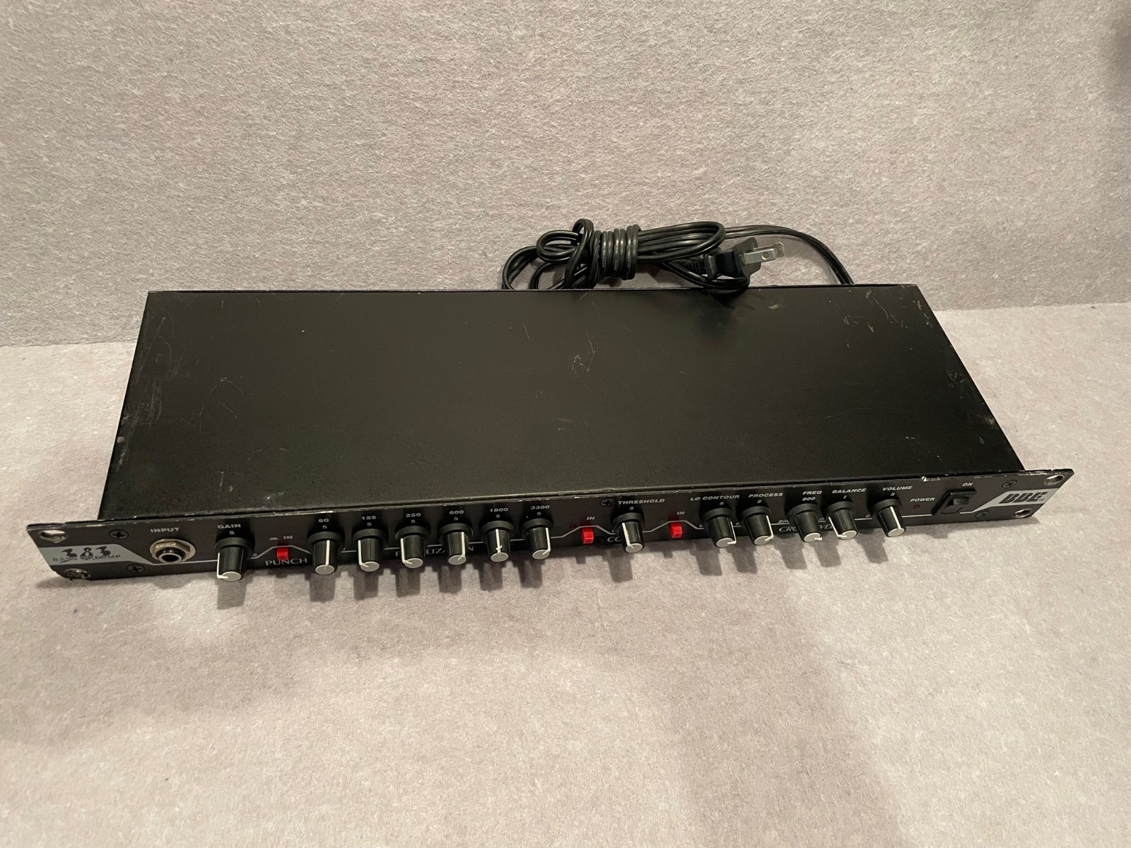 BBE 383 BASS PREAMP RACK MOUNTABLE BLACK