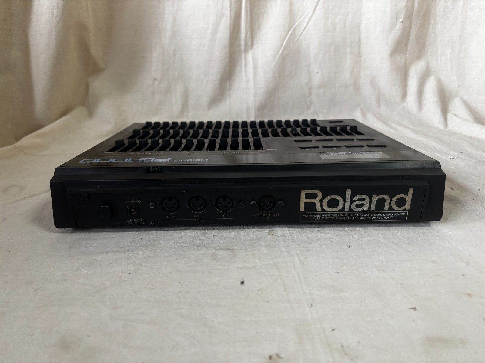 Roland PG-1000 Linear Synthesizer Programmer w/ power supply D-50 D-550