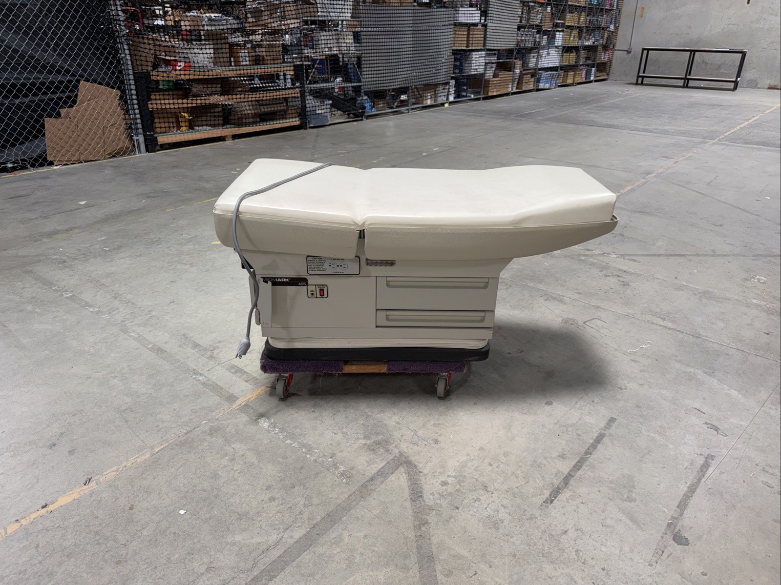 Midmark 405 Power Exam Table Working No Hand Control