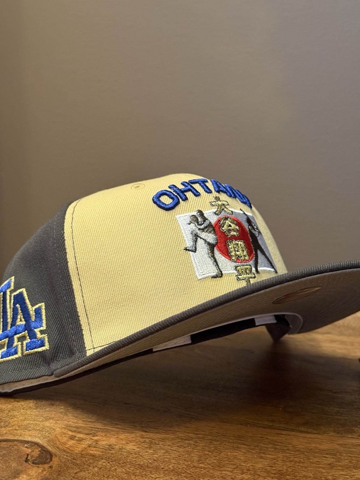 Los Angeles Dodgers New Era x Topperz Exclusive Fitted Hat ( 7 3/8 )