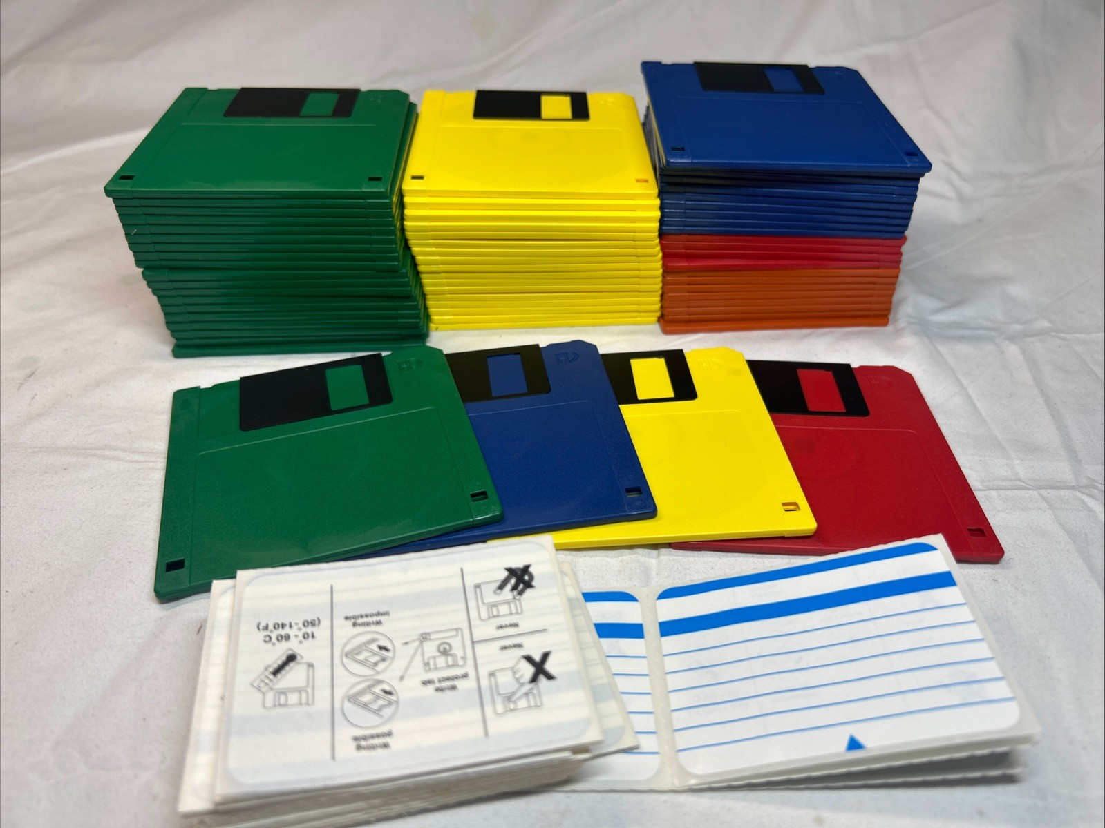 60 3.5" Floppy Discs Lot With Blank Labels Colors Green Yellow Blue Red