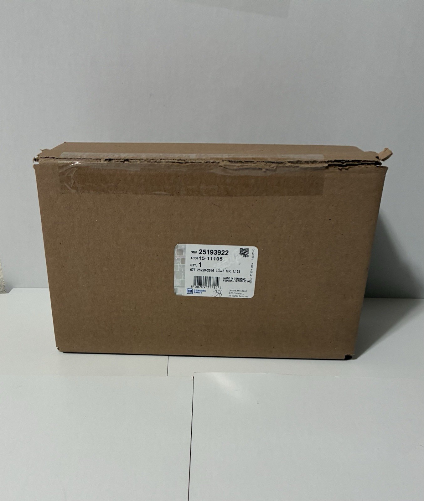 Genuine GM Engine Coolant Water Outlet 25193922