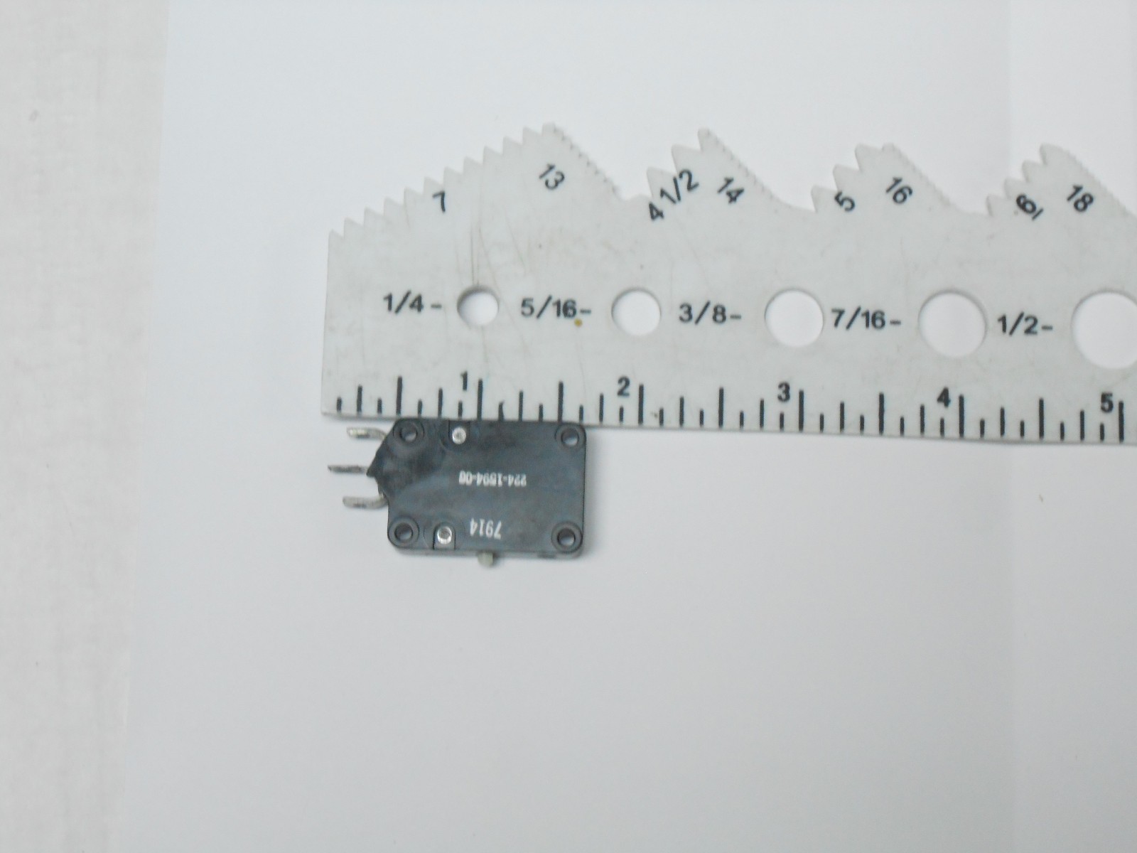 224-1594-00 ROBERTSHAW MICROSWITCH 10 AMPS/ 125 VAC NEW OLD STOCK