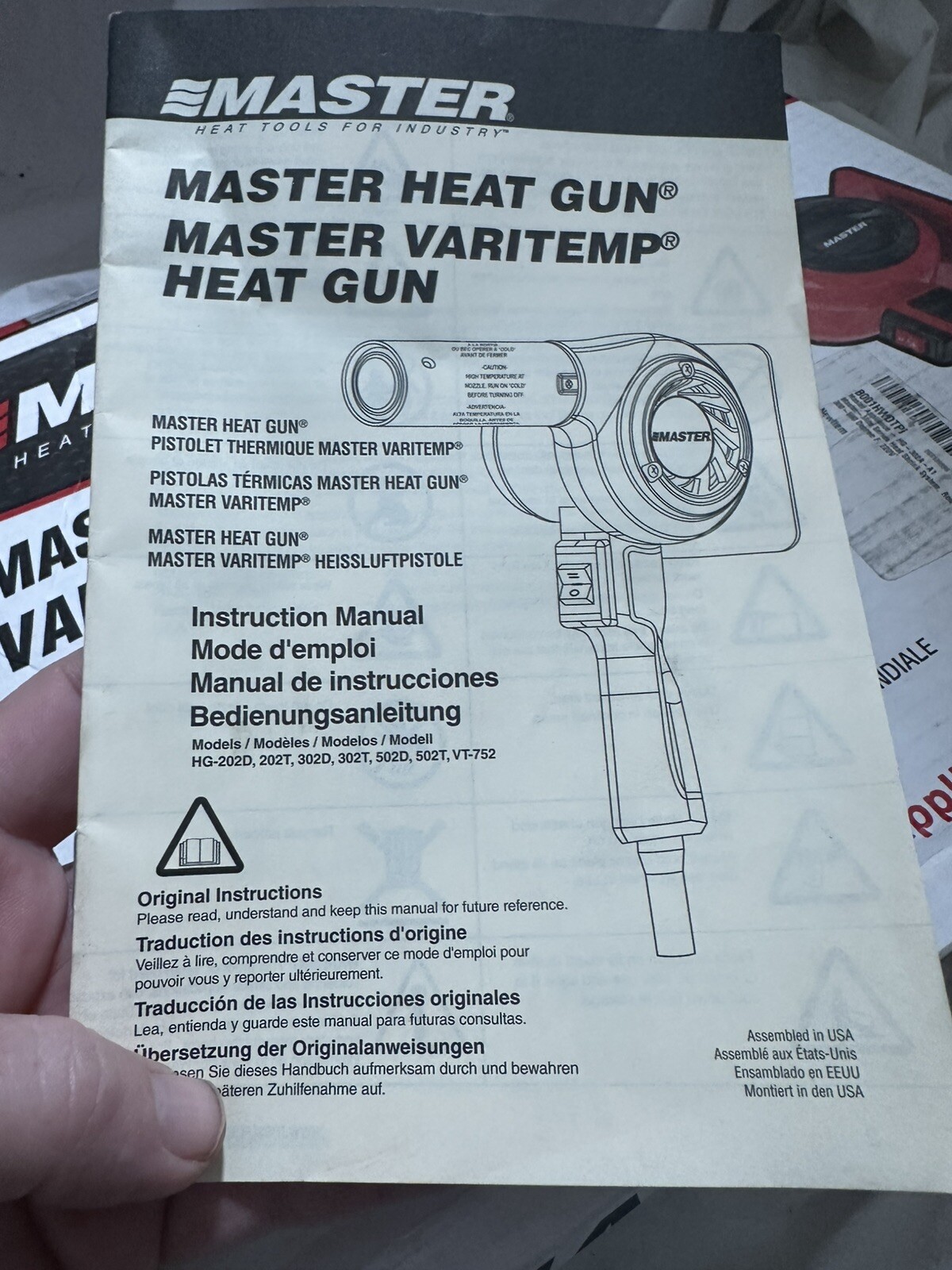 Master Appliance HG-302D Heat Gun, Electric Powered, 220V Ac, Fixed Temp 1a0