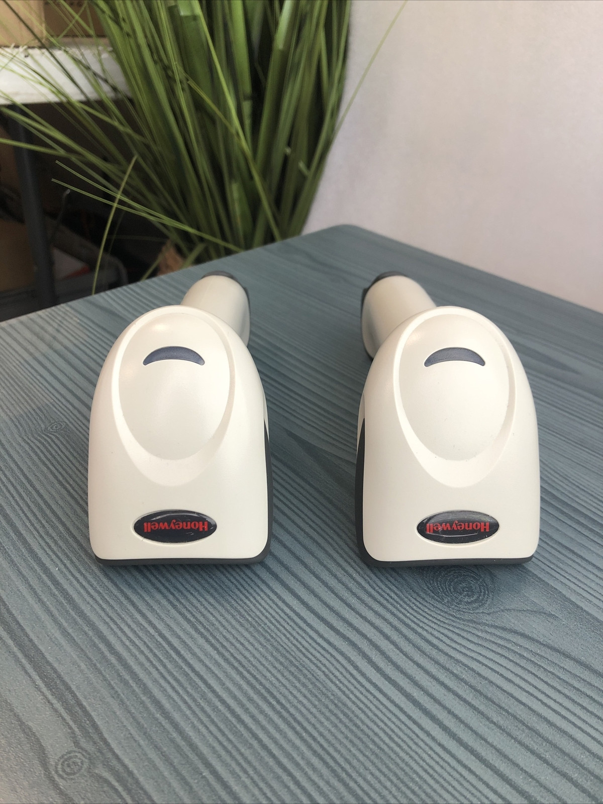 LOT OF 2X Honeywell Voyager 1452g Handheld Bar Code Reader