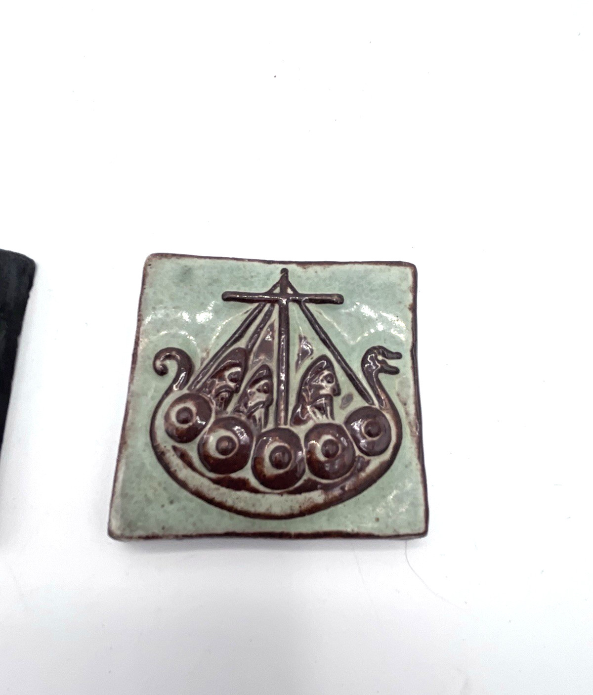 Viking Ship/Warriors THYSSEN Keramik Danmark Small Glossy Terracotta Tile #136