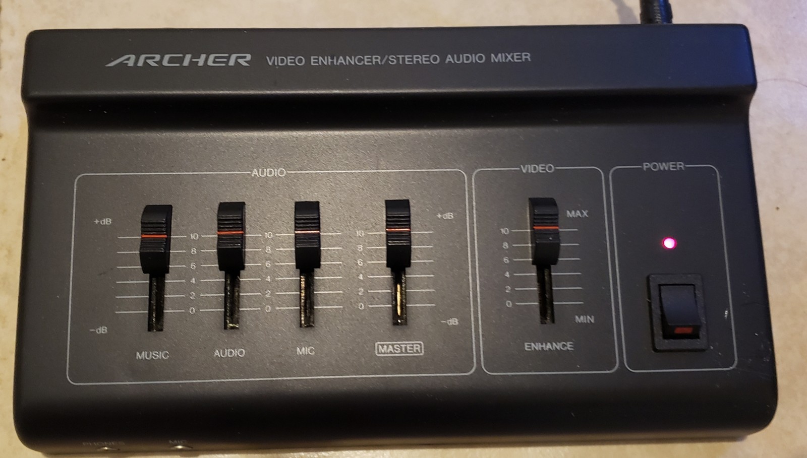 Vintage Archer Video Enhancer 15-1961: Stereo Audio Mixer Black