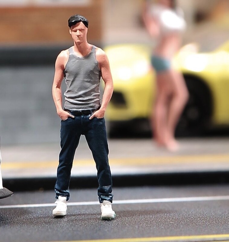 1:64 Painted Unpainted Figure Model Miniature Resin Diorama Man Hand in Pocket