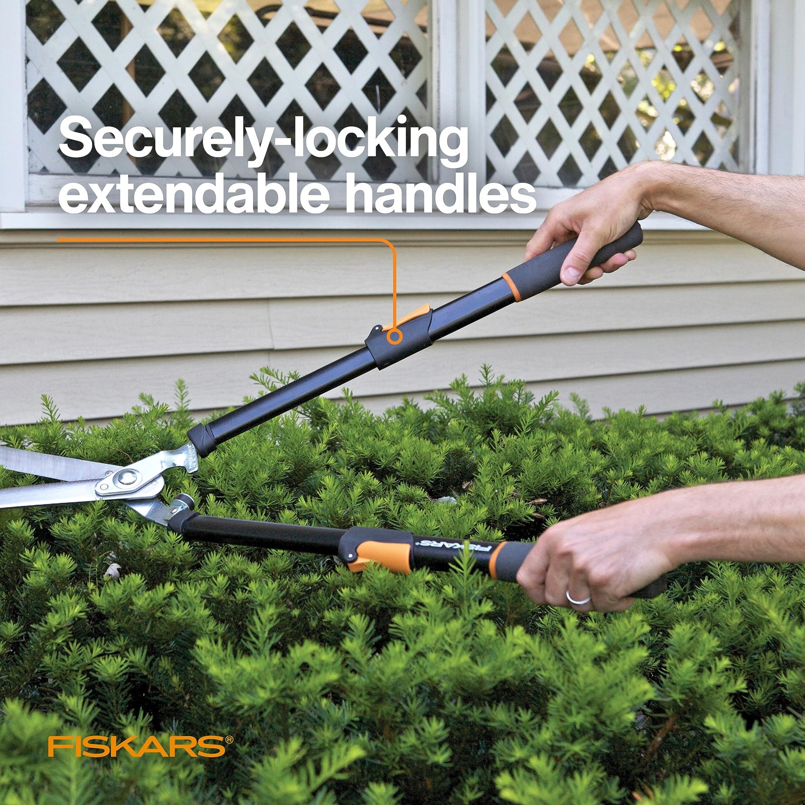 Fiskars Power-Lever Extendable Hedge Shears, Self-Sharpening Serrated Steel B...