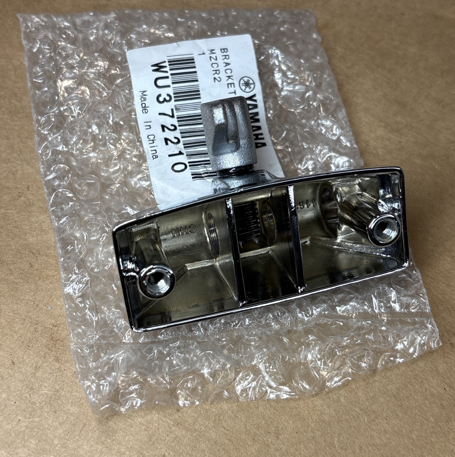 Yamaha WU372210 Bracket O-E for New Stage Custom