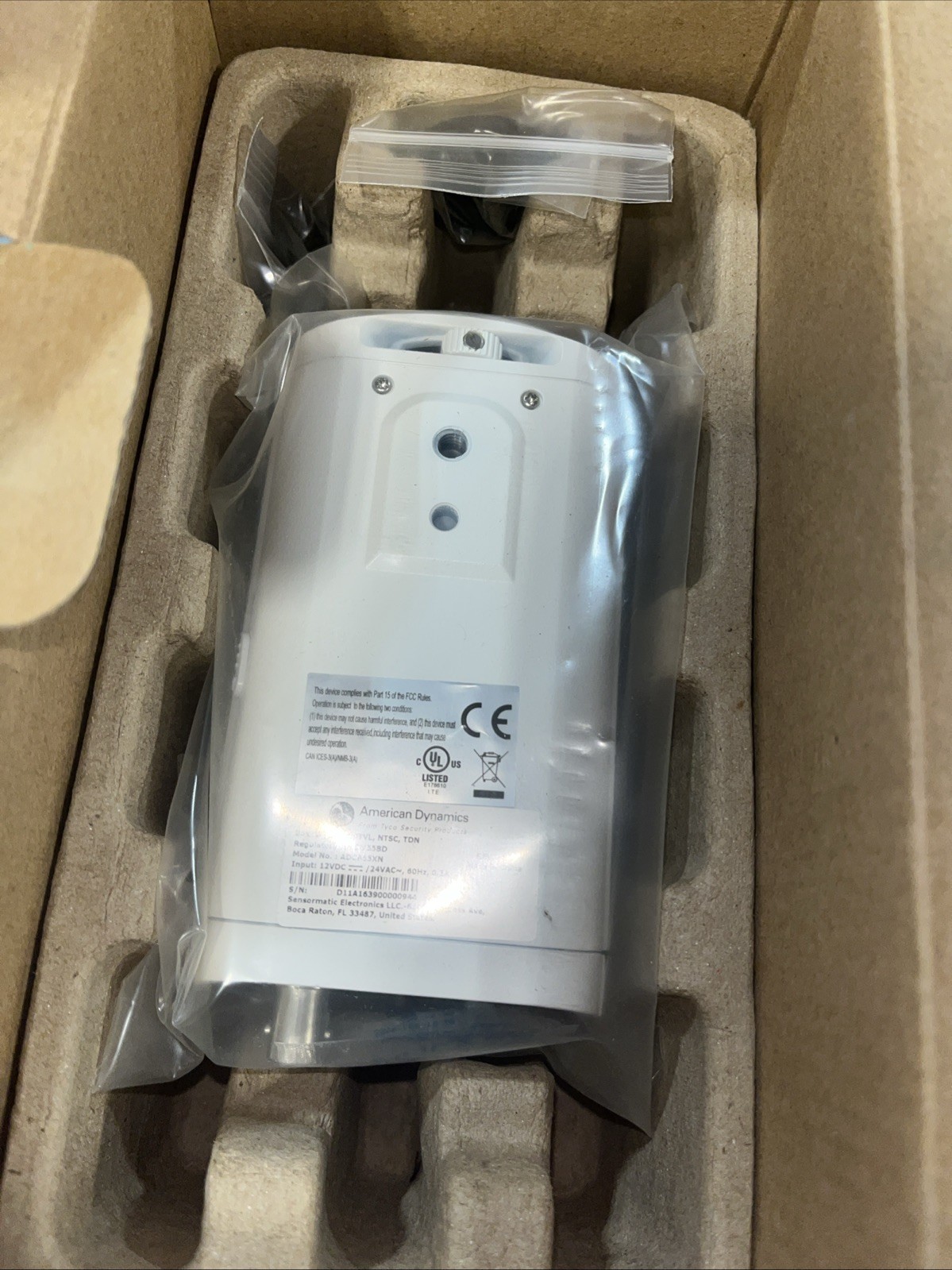 American Dynamics ADCA55XN Discover 550 Series 700 TVL Box Camera NTSC
