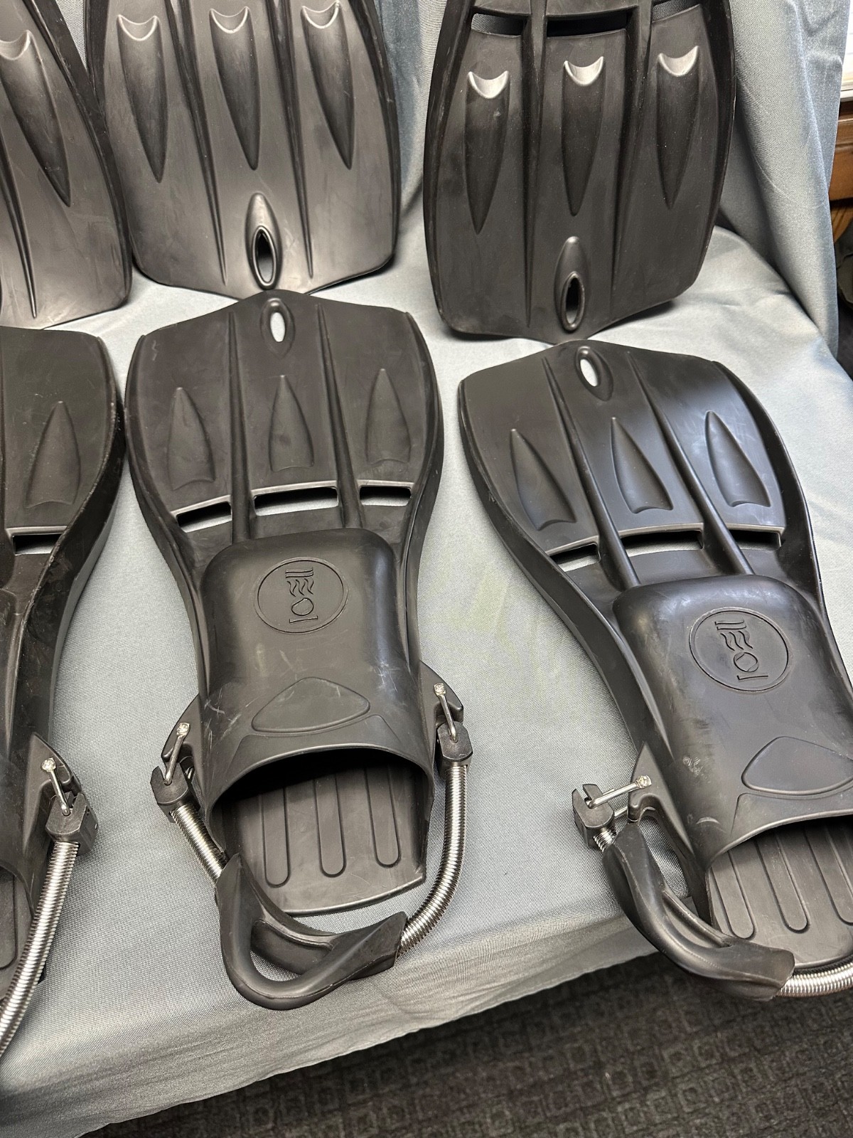Fourth Element Tech Fin Scuba Fin. Size Med. Black